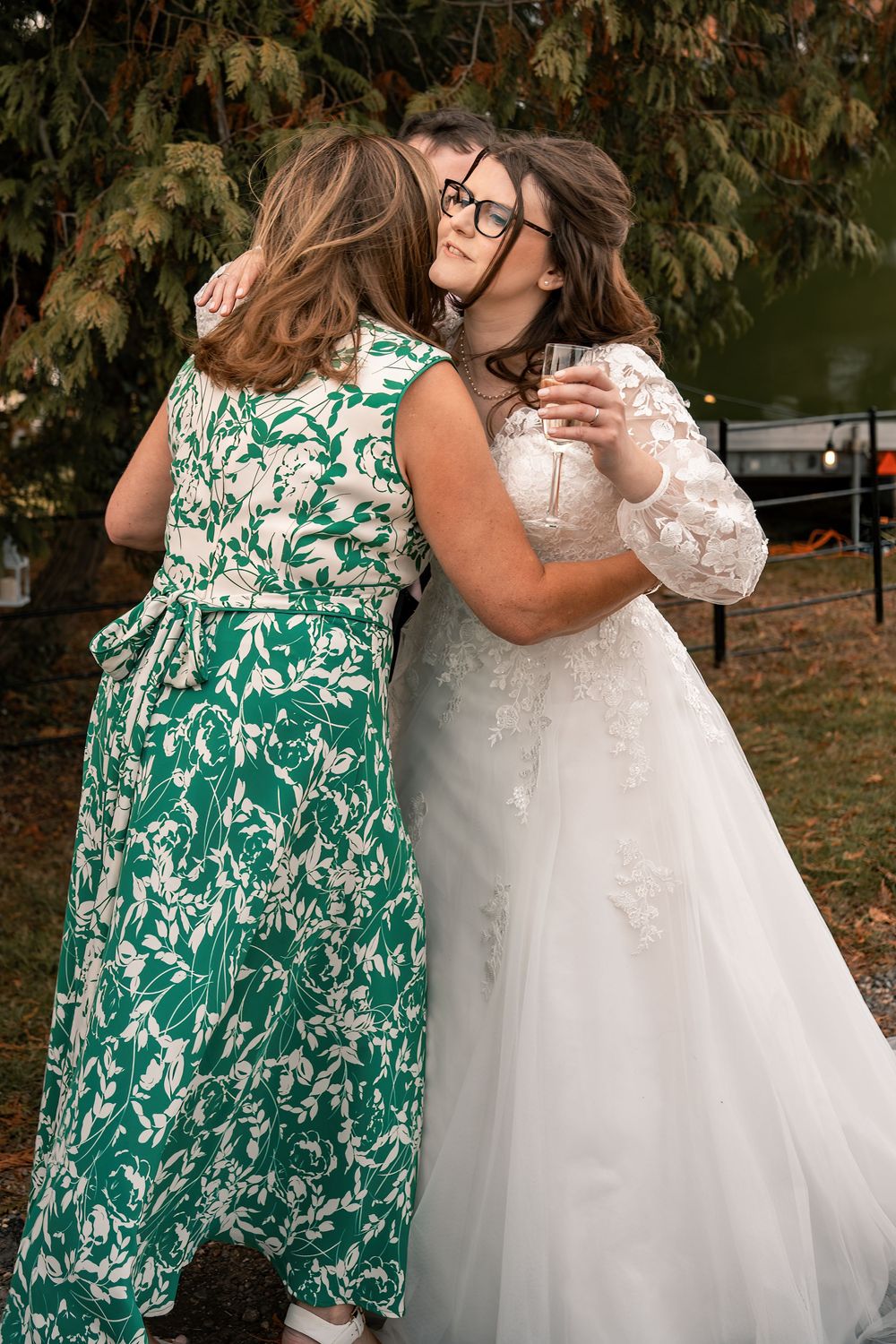 ESSEX WEDDING PHOTOGRAPHER - DOCUMENTARY STYLE PHOTOGRAPHY