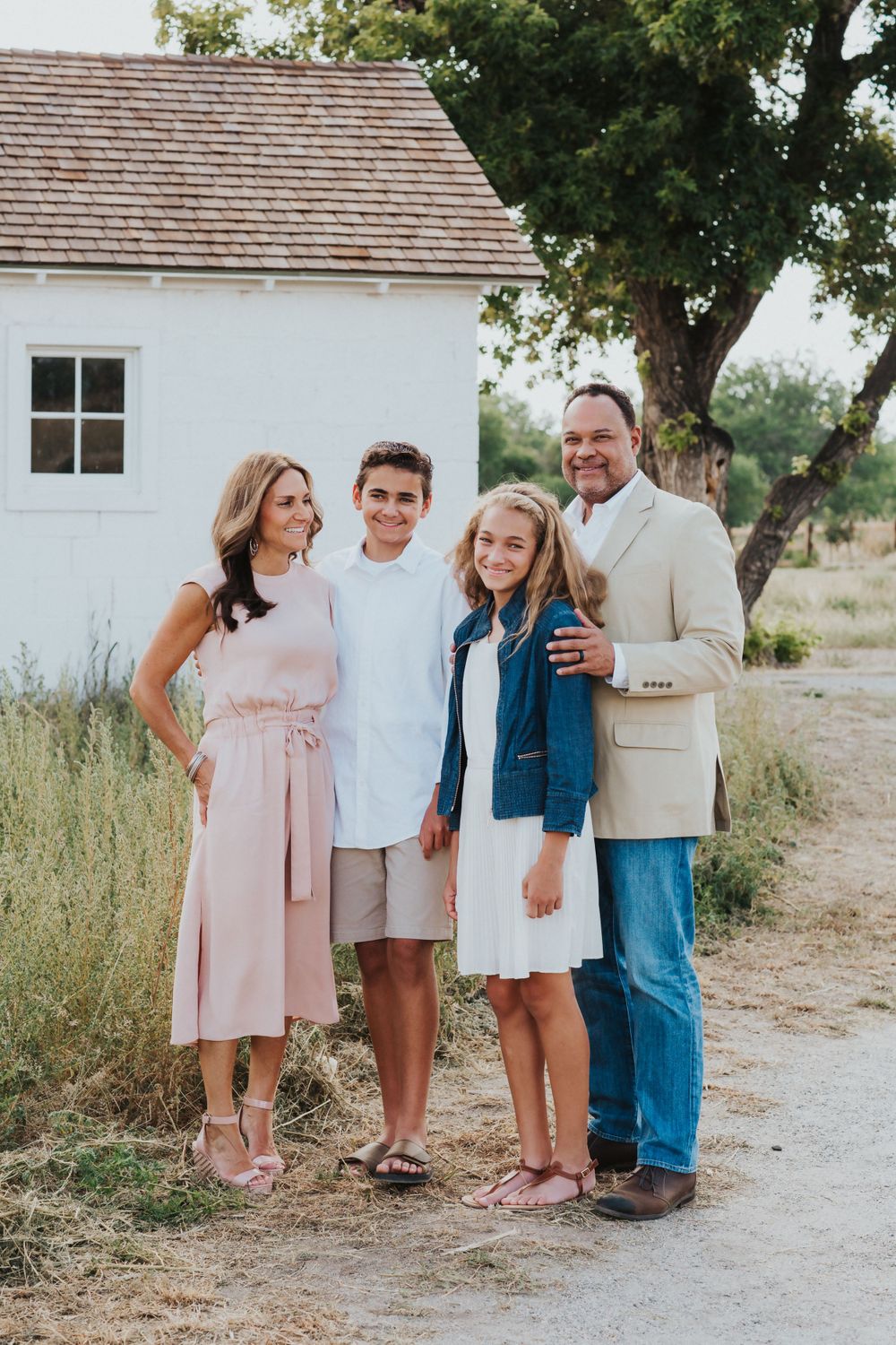 best family photos, family portraits, studio family, family outdoor photos, best family photographer Denver, celebrity family photographer