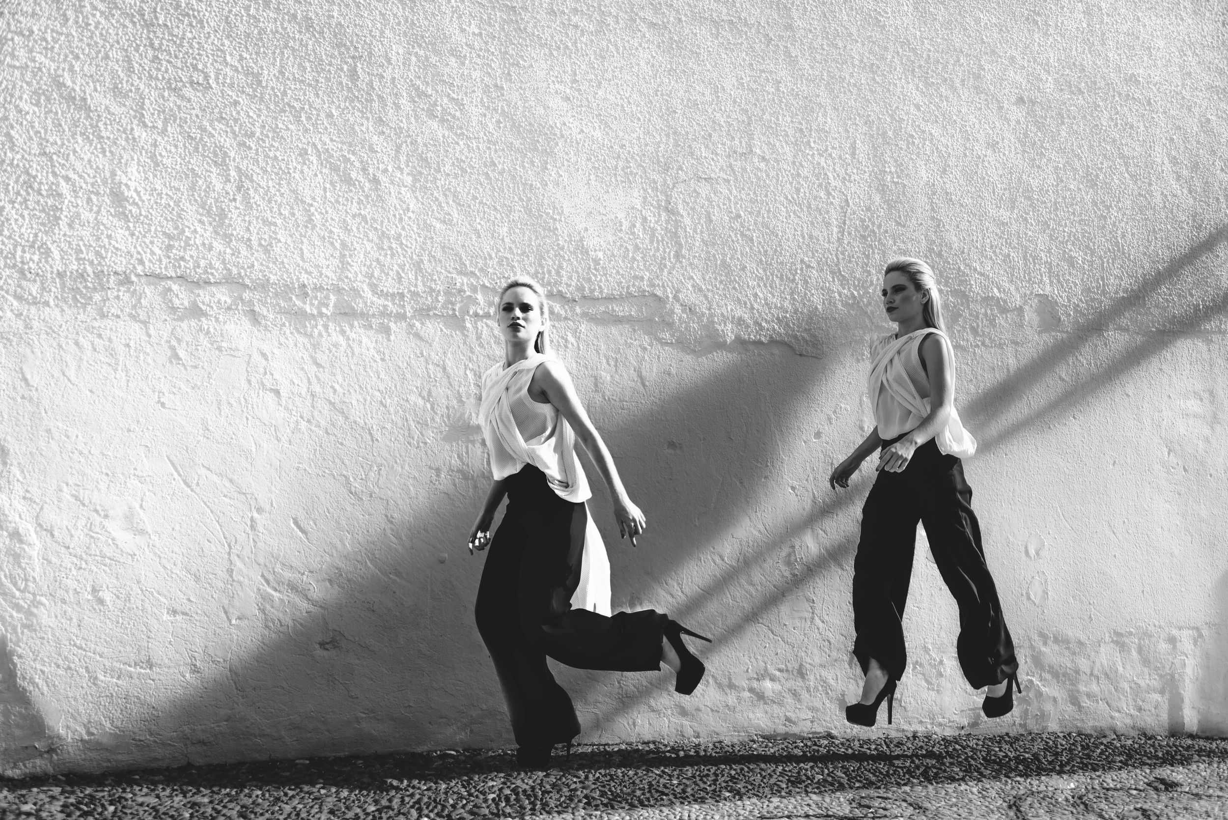 Fotografía de moda en la Costa del Sol, Marbella, Nerja y Málaga, capturando estilo y elegancia. Foto Roberto Centurión.