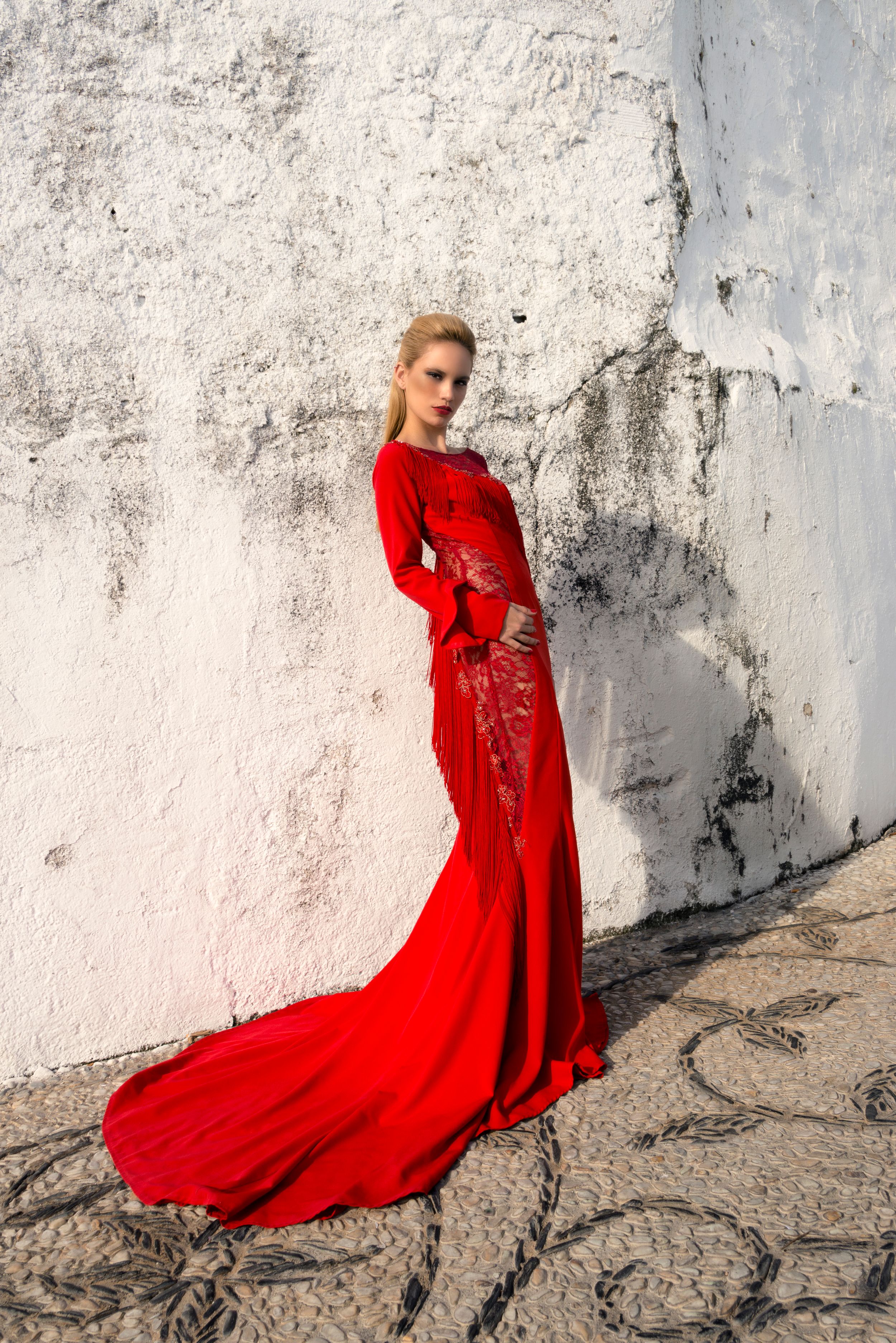 Fotografía de moda en la Costa del Sol, Marbella, Nerja y Málaga, capturando estilo y elegancia. Foto Roberto Centurión.