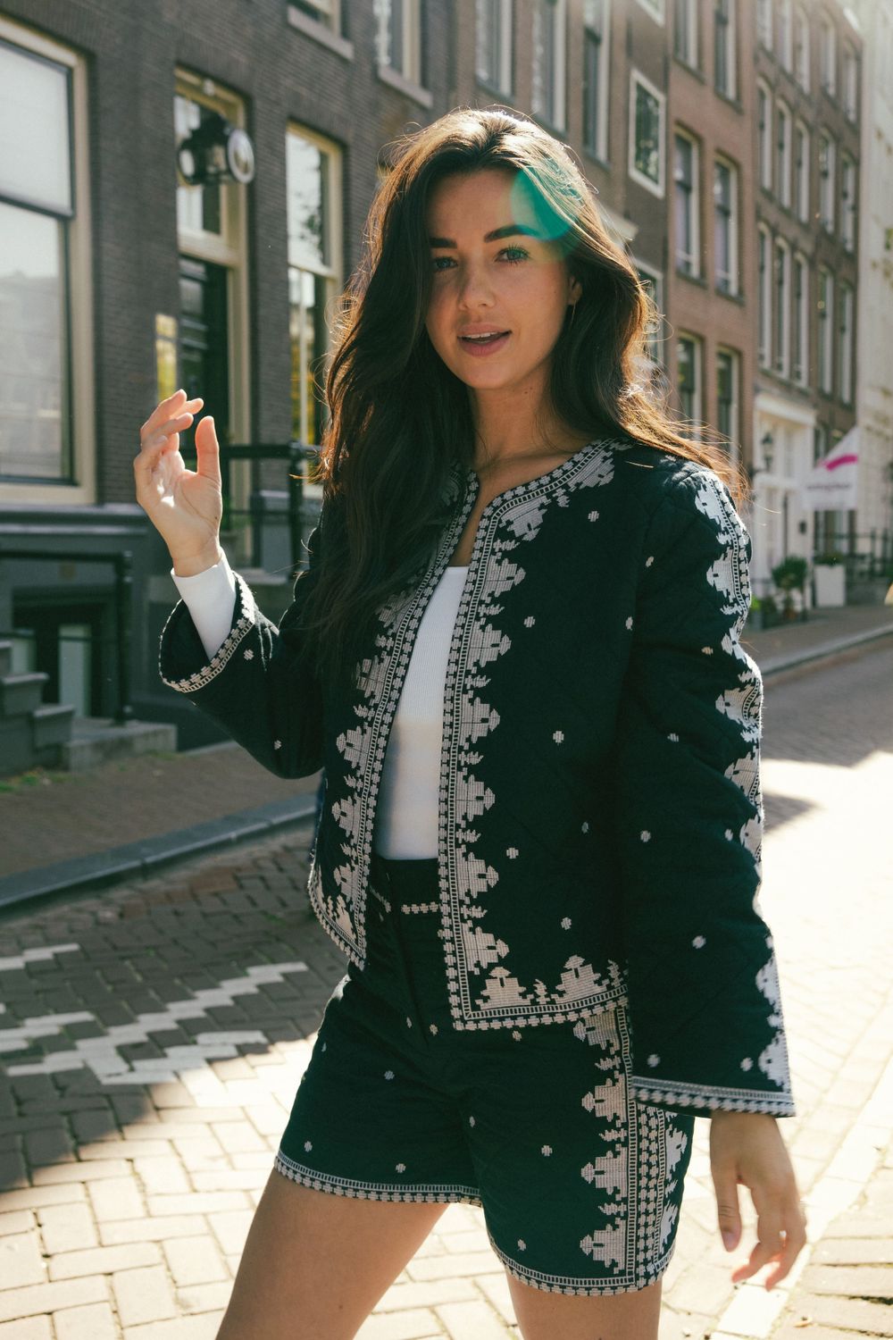 Nina x Omoda