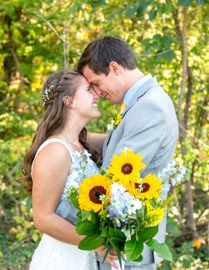 Knoxville Engagement Photographer
Knoxville Wedding Photographer
Courtney Haskins
Courtney Renee Images
Tennessee Wedding Photographer