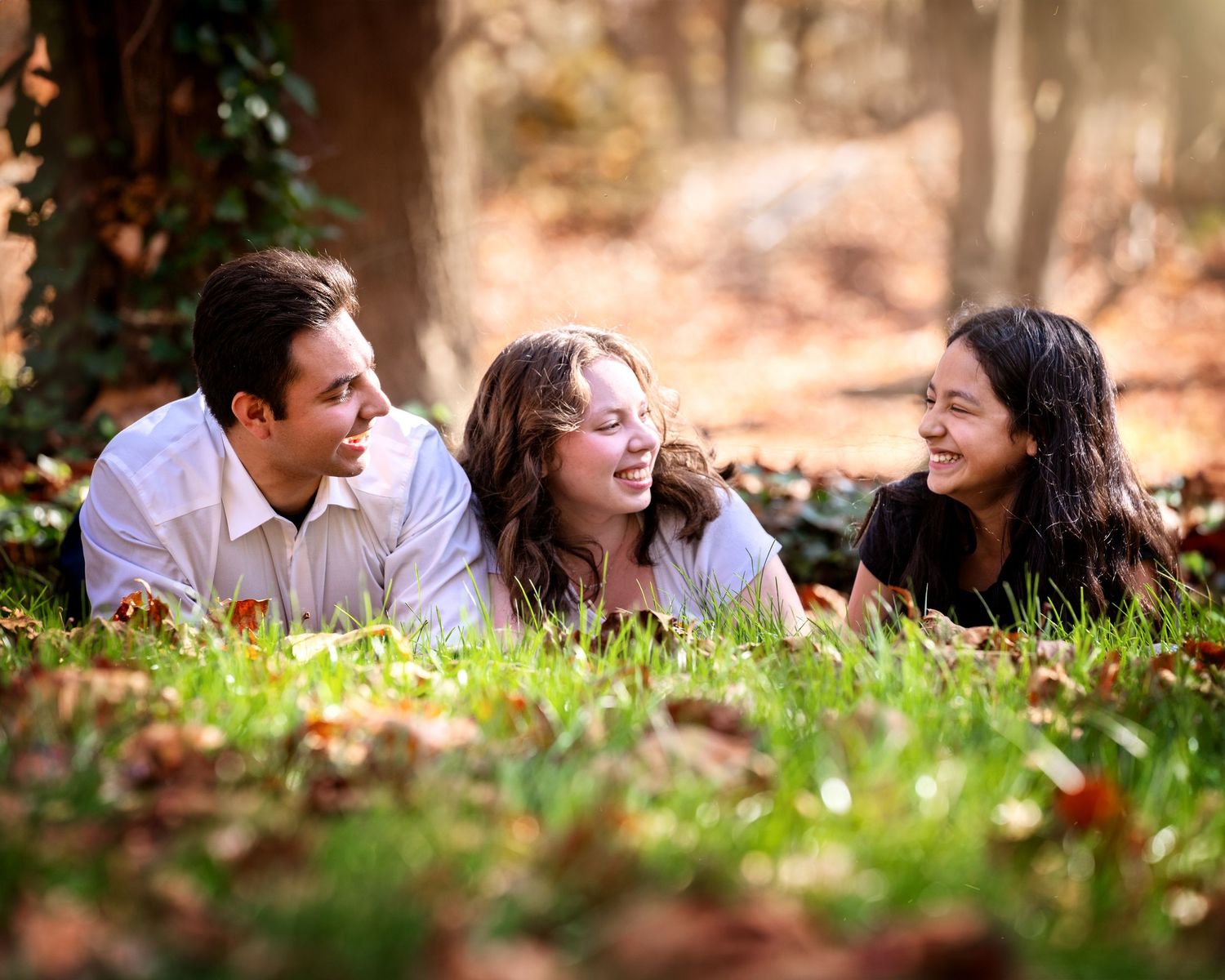 hermanas, familia, sisters, family, sibilings, hermanos, mujeres, mujercitas, jovenes, little women, youth, adolescentes, teenager, brothers