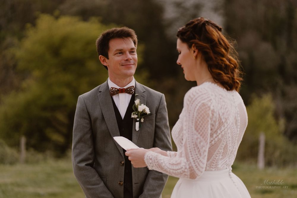 photographe mariage Drôme Isère Valence
reportage mariage
photo de mariage naturelle
séance photo couple mariage
photographe mariage luxe bo