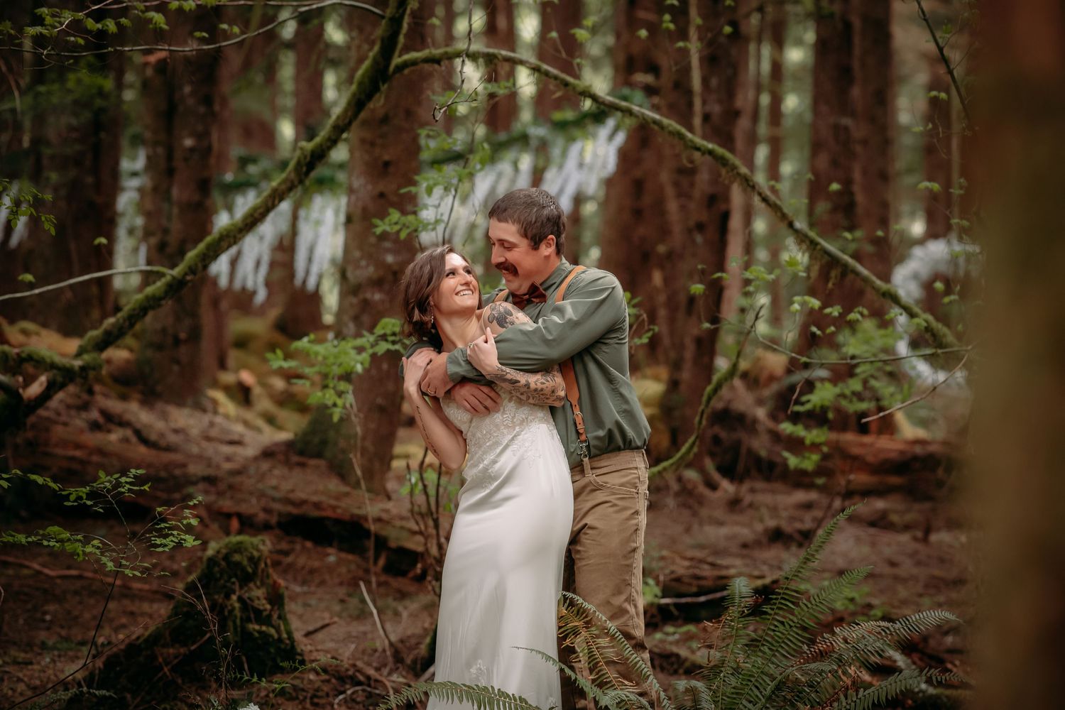 Charlotte Ann Photography - Weddings, Elopements, & Twilight Inspired Wedding Photography. Pacific Northwest, Forks, Washington Photographer
