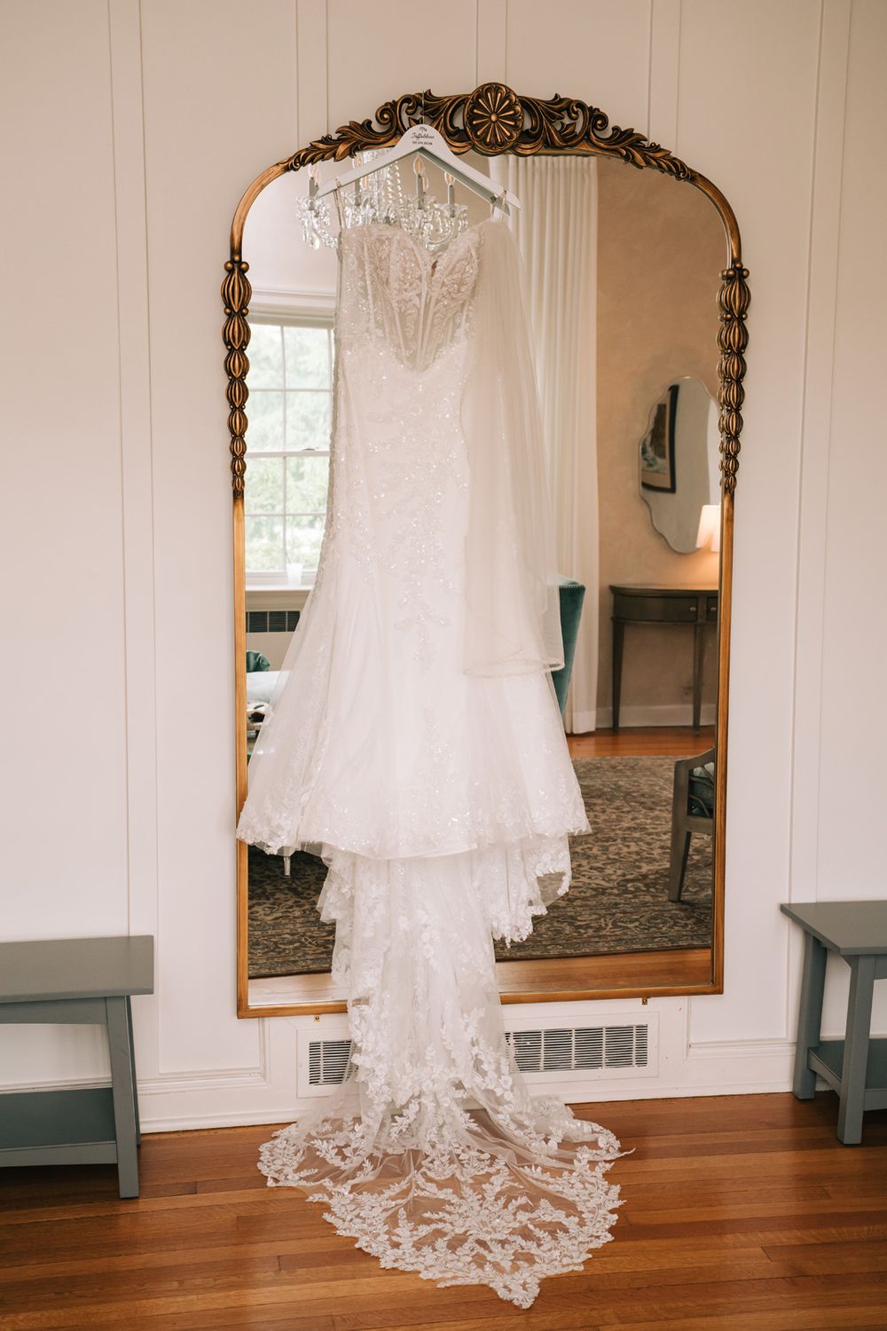 Spring wedding at Danada House in Wheaton, IL.