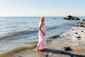 Wilton High School senior girls and boys graduation photos in Ridgefield, Danbury, Redding & South Salem NY Sherwood Island