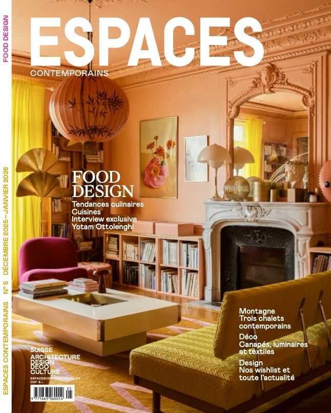 Espaces Contemporains article for Florent Breton - interior design photography of a chalet bedroom - in Crans Montana, Switzerland
