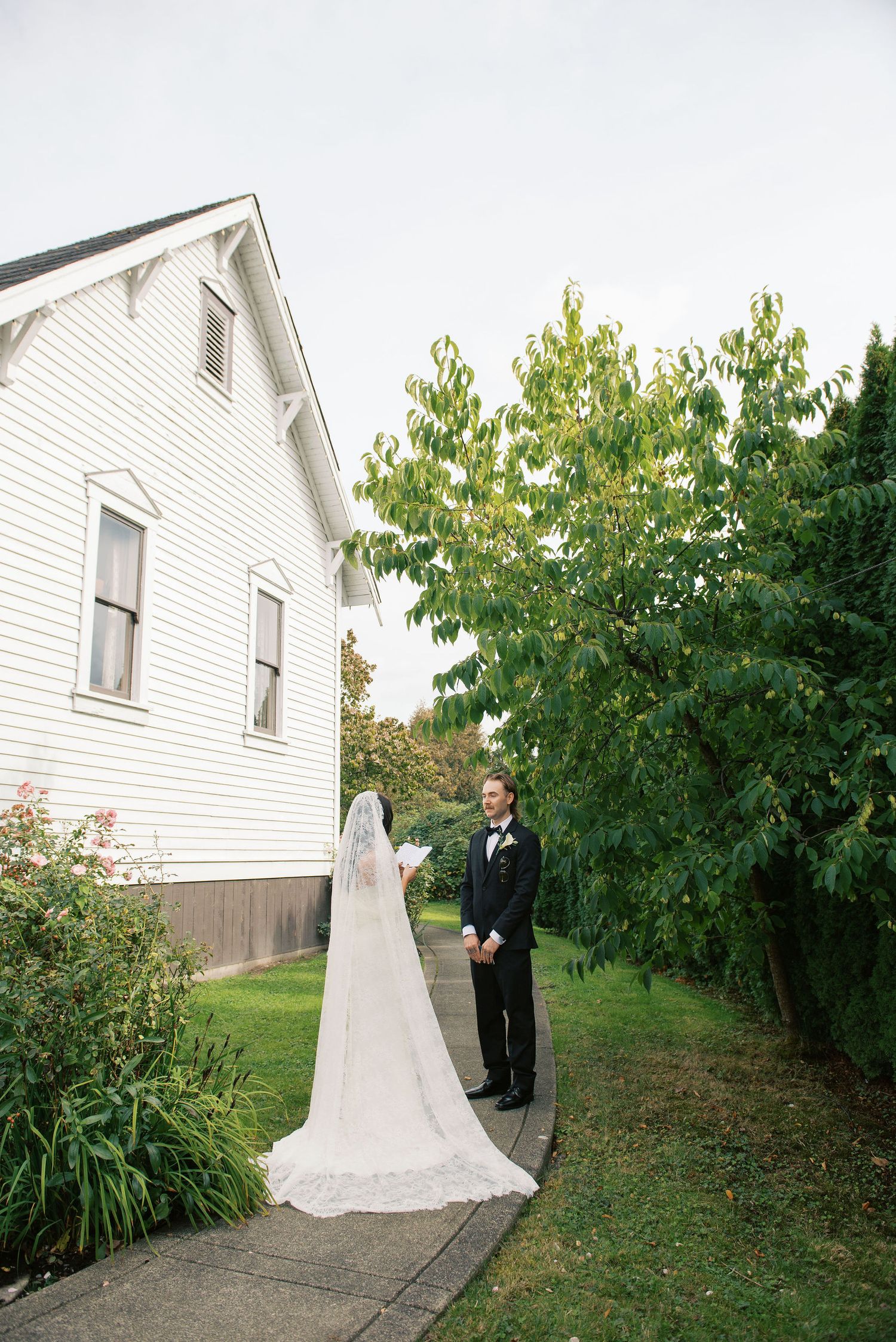vancouver island wedding photographer. nostalgic. film. documentry. vintage. natural. true to life. comox valley. campbell river. qualicum.