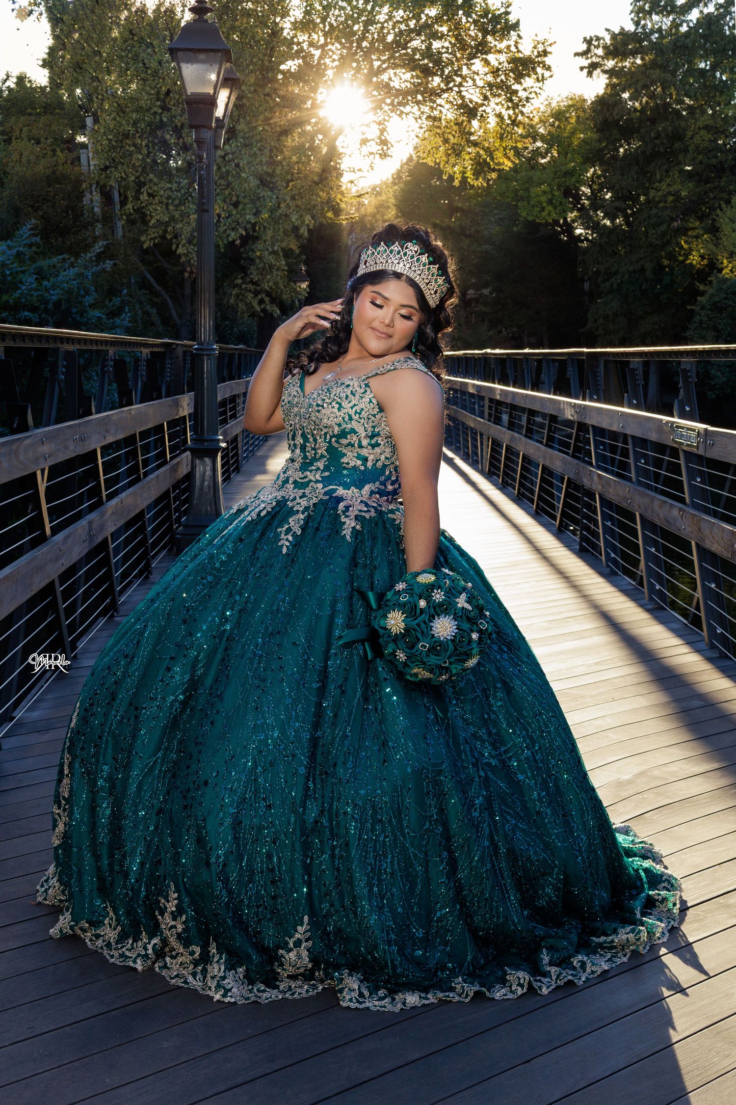 Dallas photography and video for Quinceañeras
 - R & R Marcelo DFW