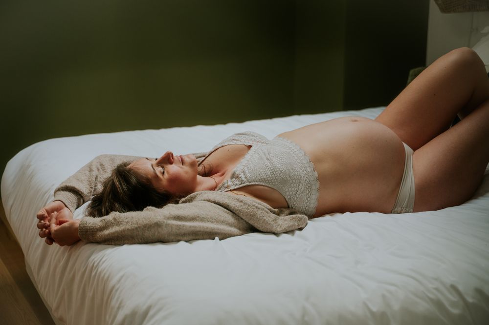 séance photo maternité grossesse à domicile