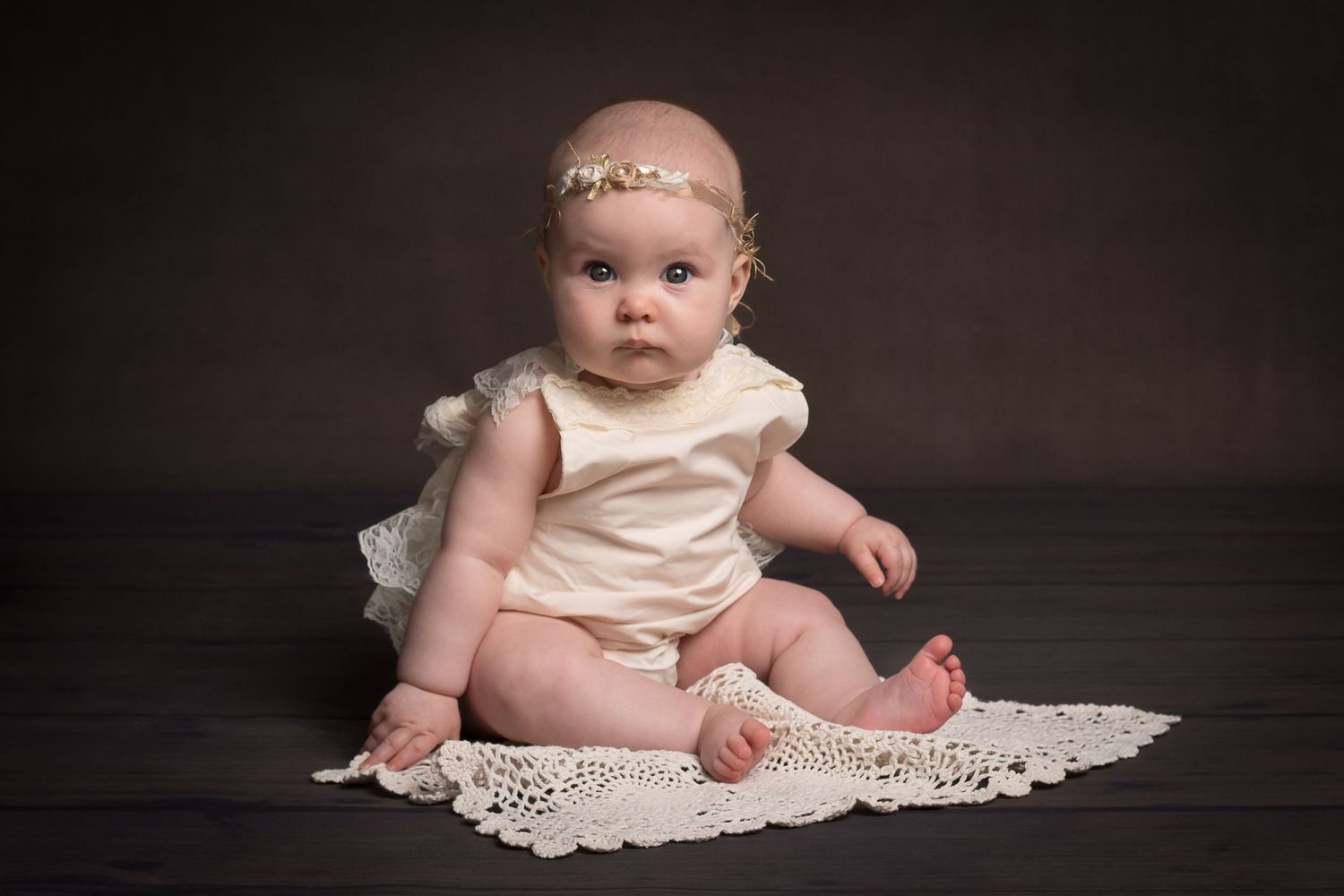 Sitting baby milestone photography