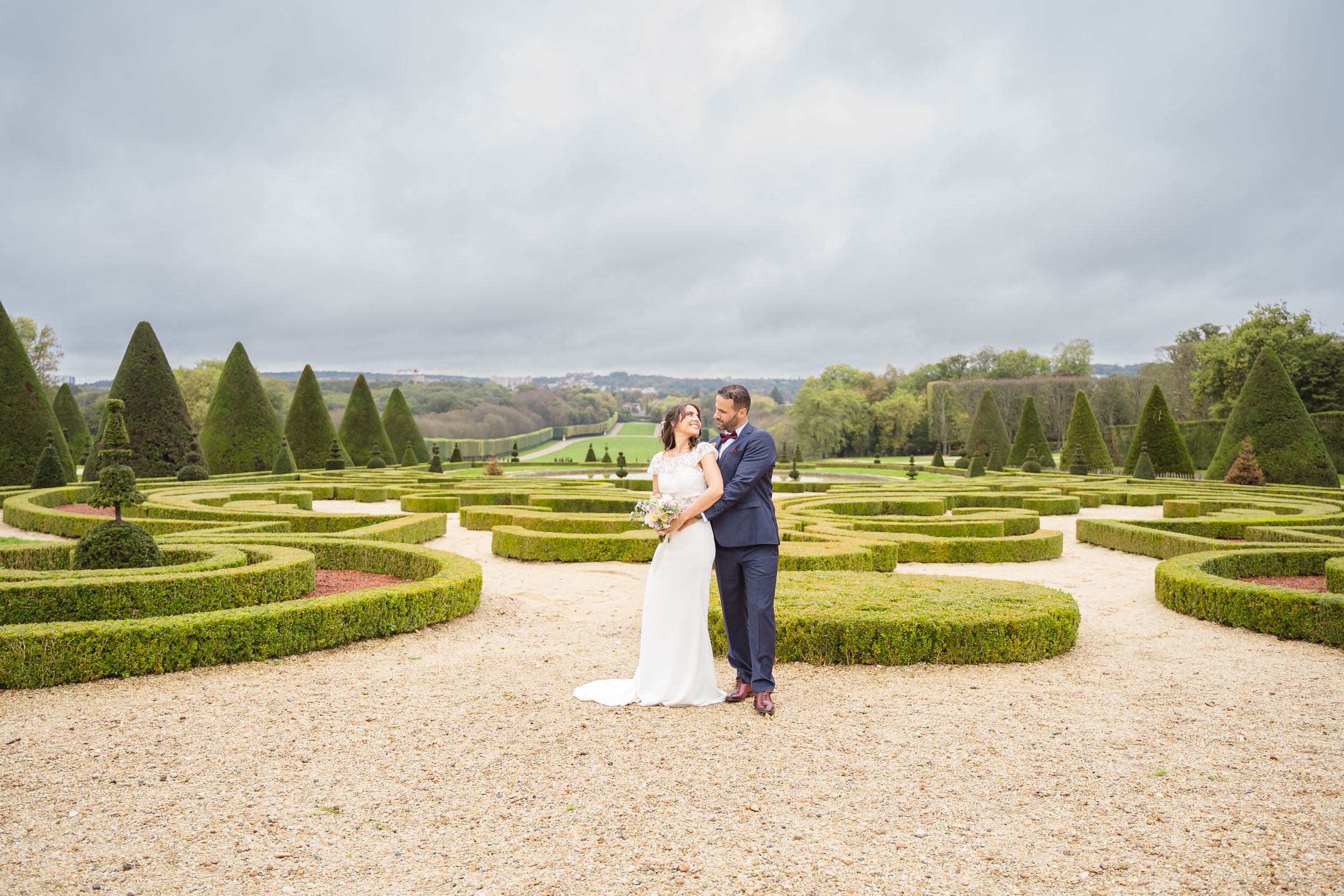 Photo de mariage au parc de sceaux , photographe de mariage yvelines , photographe de mariage poissy