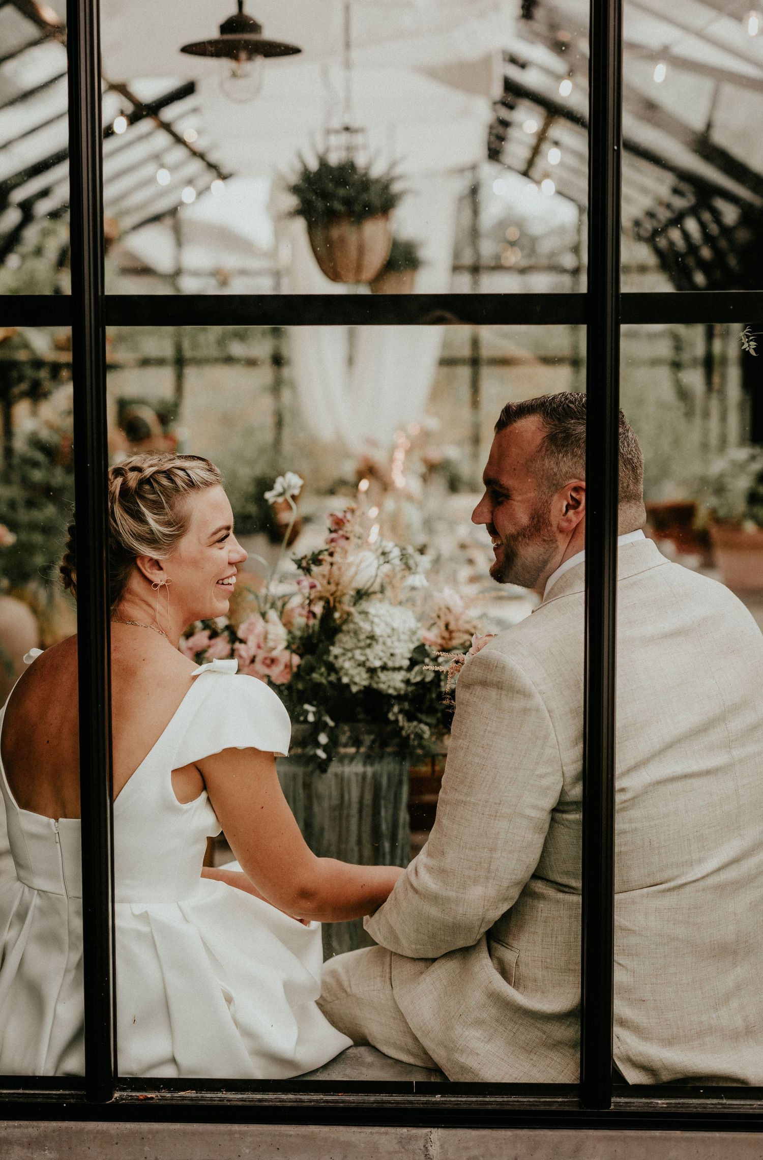 Cornwall and Devon wedding & Elopement photography by Olivia Rossi Photography - Creative wedding photography