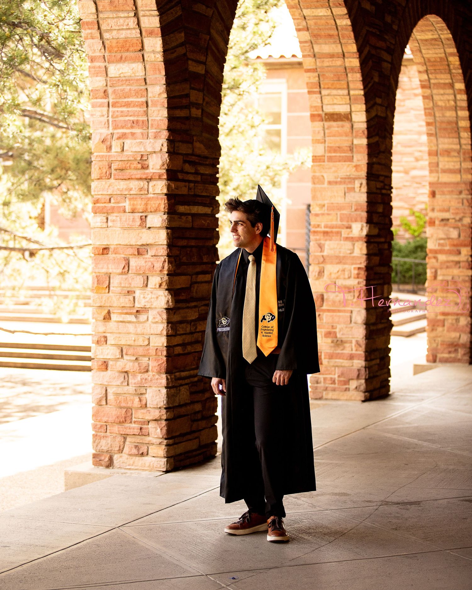 #cuboulder #2025gradsession #boulder #colorado #gradphotographer #graduation #photographer