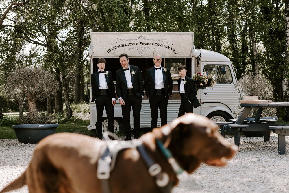 groom party with there dog