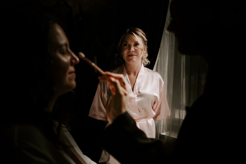 bride prep at bowern hall
