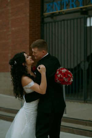 wedding at modern woodman park, davenport, iowa