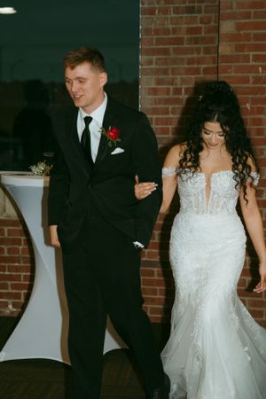 wedding at modern woodman park, davenport, iowa