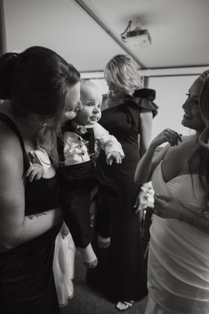 wedding at the blackhawk hotel davenport iowa
party bus davenport iowa