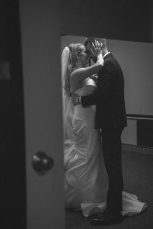 wedding at the blackhawk hotel davenport iowa
party bus davenport iowa