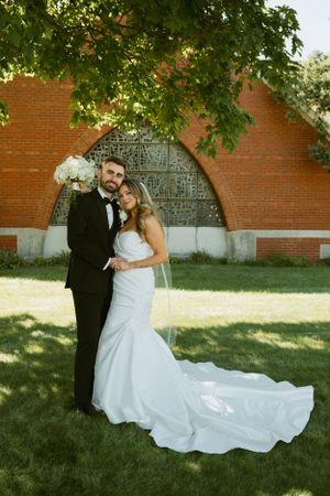 wedding at the blackhawk hotel davenport iowa
party bus davenport iowa