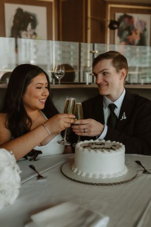 Wedding photographer Davenport IA, wedding photographer Bettendorf IA, wedding photographer Dubuque IA, 
creative wedding photographer