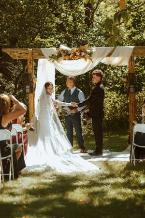wedding at the renwick mansion davenport iowa