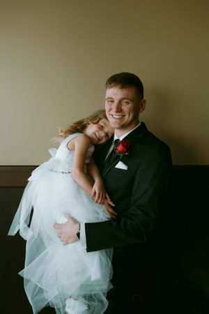 wedding at modern woodman park, davenport, iowa