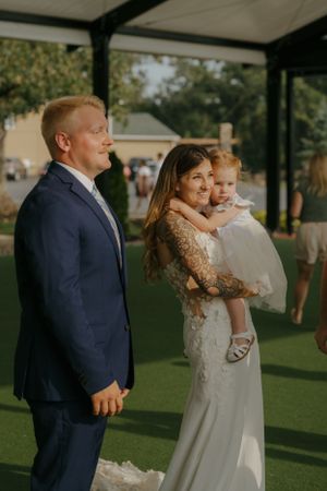 wedding at old oaks winery, Milan IL