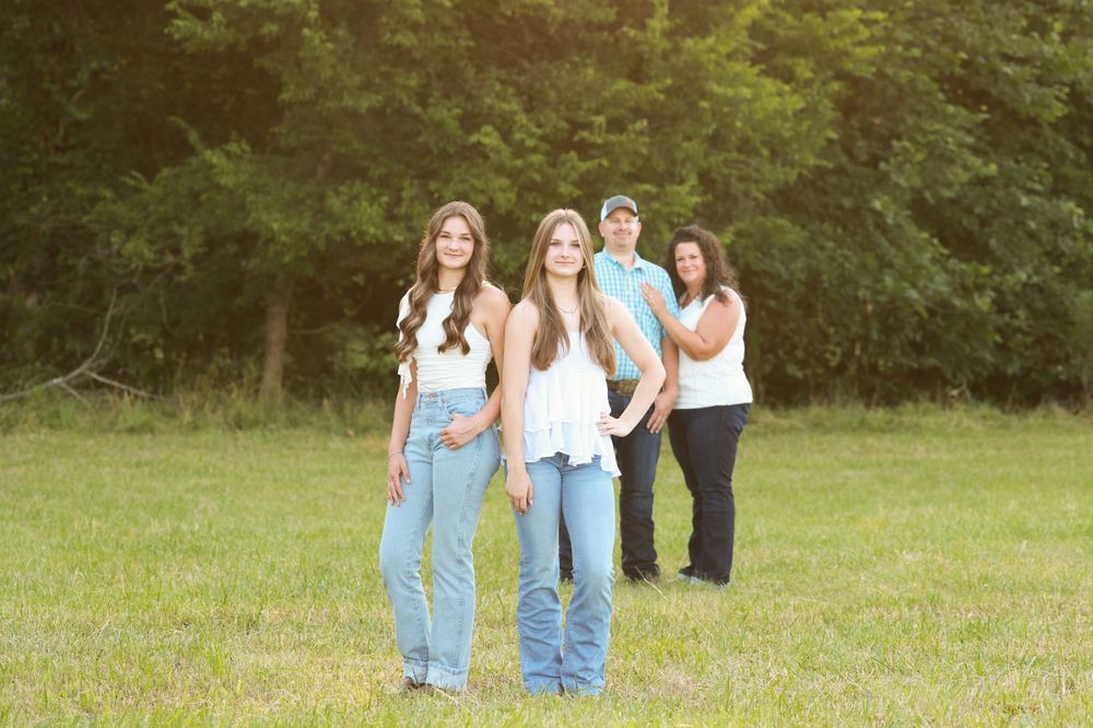 FARM AND FAMILY SESSION. MOBILE VET SERVICE, CLEVELAND, NC