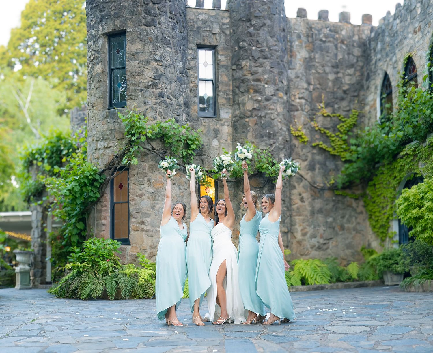 Traditional wedding photography of the bridal party at The Manor, SA, captured by Wollongong wedding photographer Serene Coleman