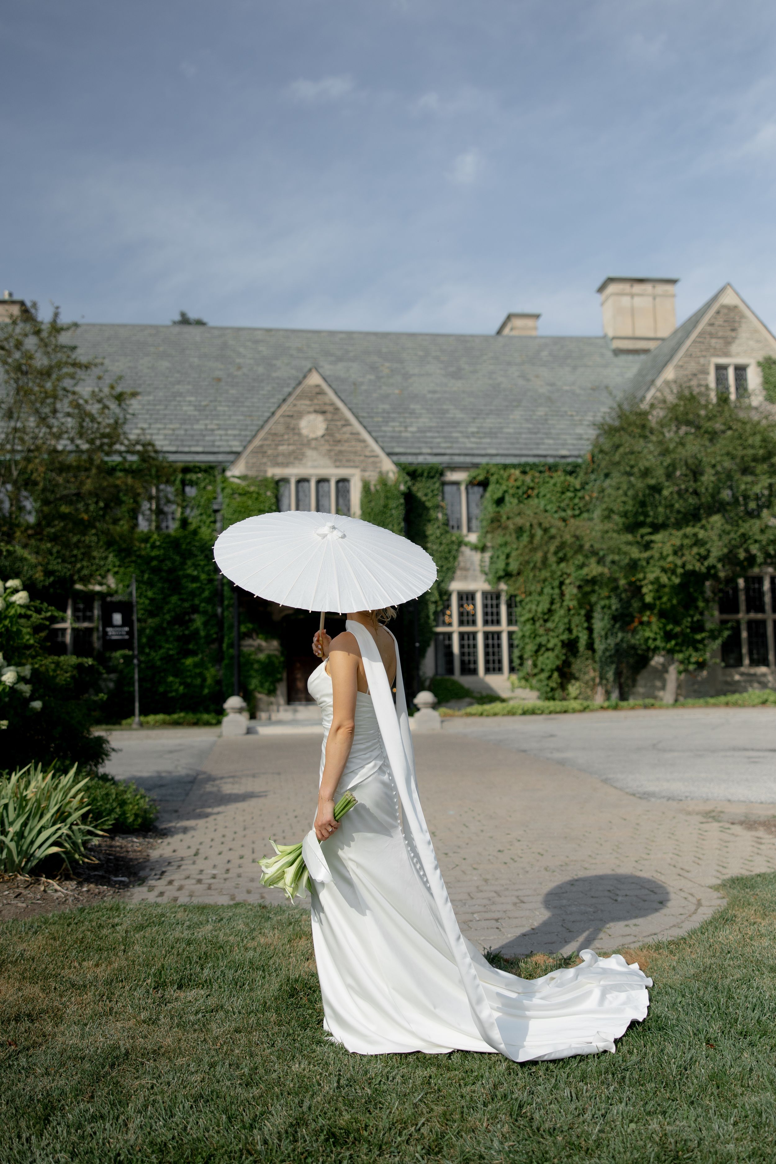 The estates of sunny brook In Toronto wedding photographer Editorial & Documentary Daria Summers photography