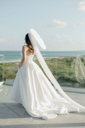 Candid and documentary Wedding Photographer Toronto