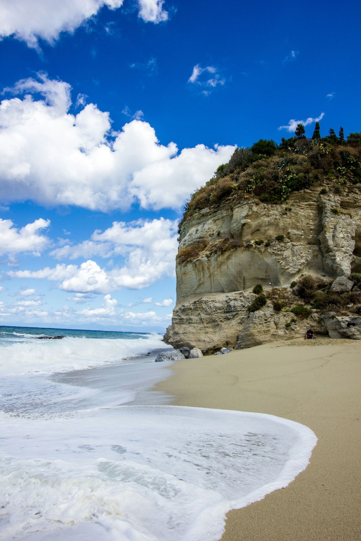 Coastal atmosphere of Pizzo Calabro, destination wedding setting in Italy