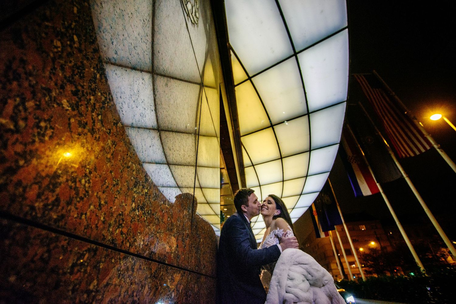 Zagreb  vjenčani fotograf. Vječne uspomene po mjeri tvog budžeta. Pogledaj galerije i rezerviraj termin na vrijeme!