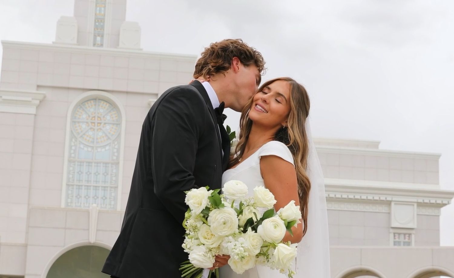 Utah wedding photographer and videographer. Temple weddings.