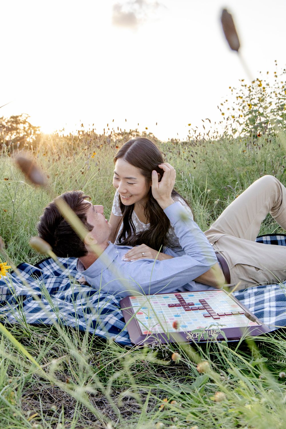 Dripping Springs engagement photos with guided posing for planner-friendly workflow