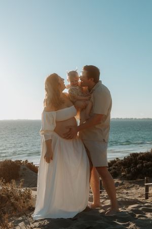 maternity family session at Warnbro rockingham beach,
Rockingham Family, Maternity, newborn Photographer, point peron, beach maternity