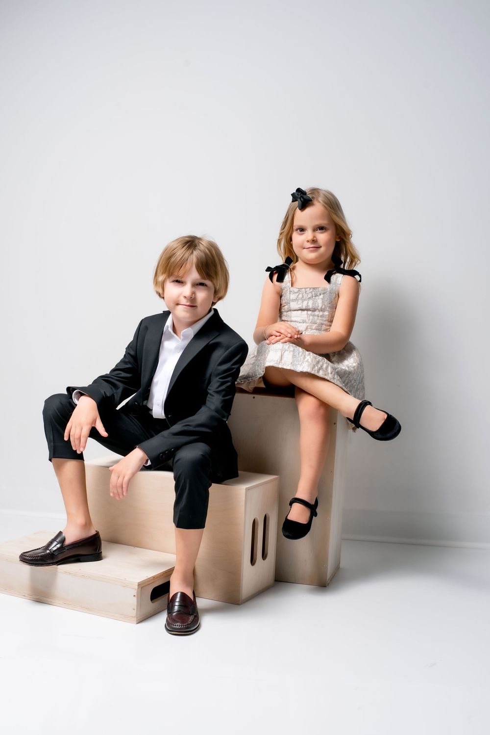 Timeless family portrait Thompson’s Station portrait studio