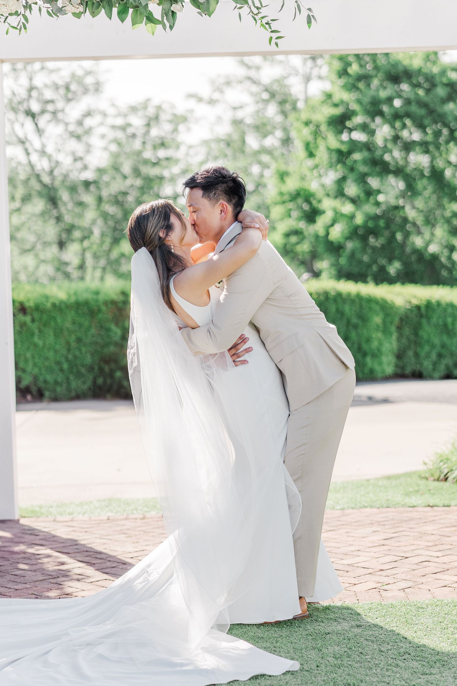 Dominion valley country club wedding pictures