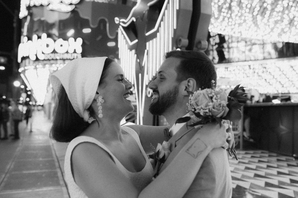 Vintage Vegas elopement photographer and super 8 videographer