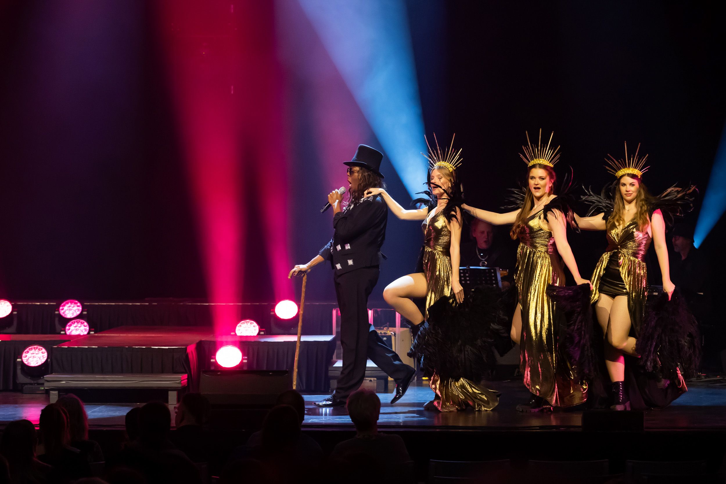 Jesus Christ Superstar av Tocca Entertainment I Linköping Konsert och Kongress John Alexander Eriksson som Herodes med soul girls.