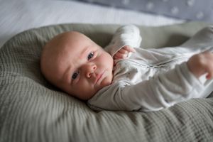Daisy Greer Photography, Virginia Beach family photographer, Virginia Beach newborn photographer, cozy at home newborn family session