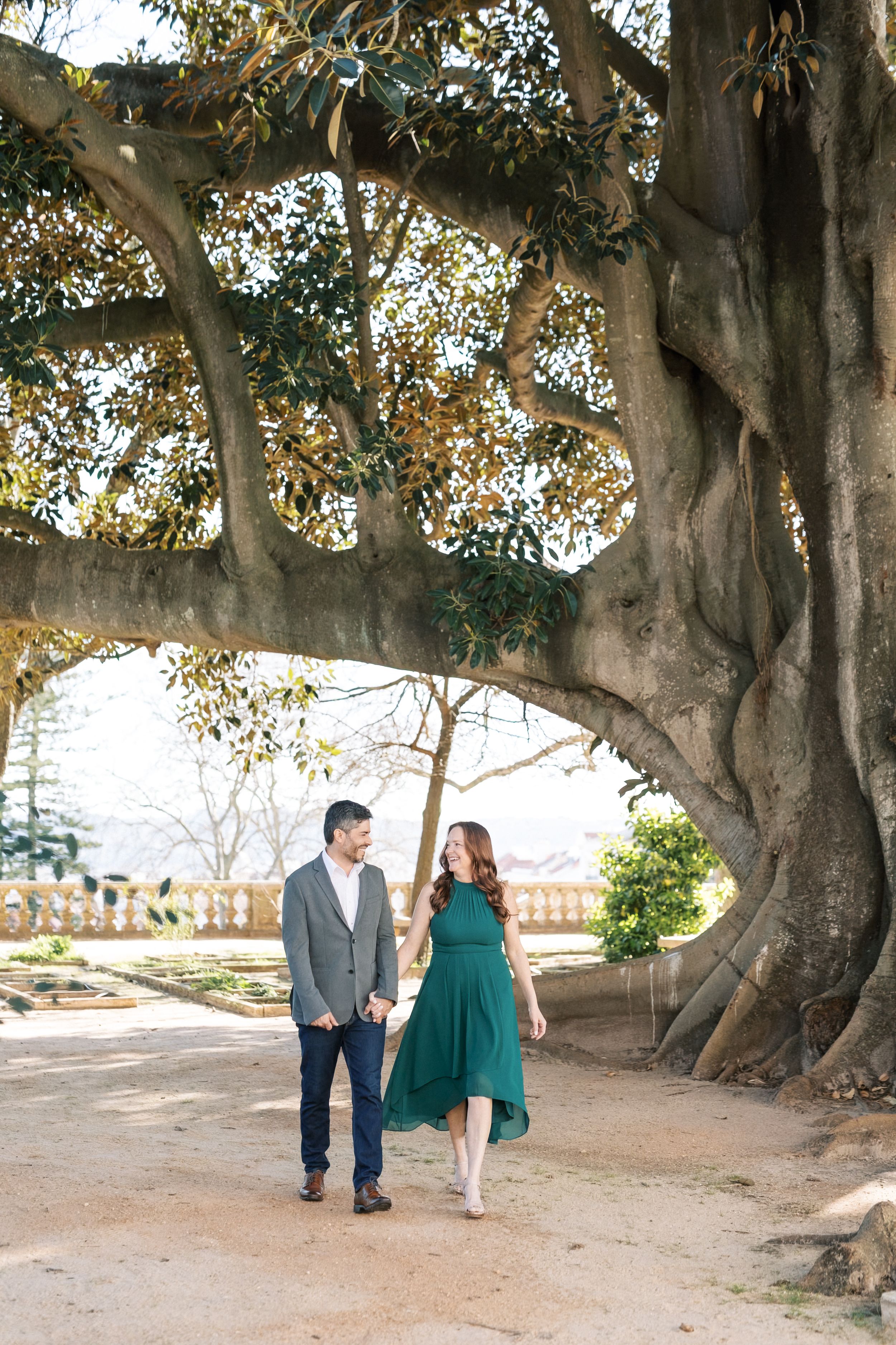 Natural engagement photos Lisbon botanical garden