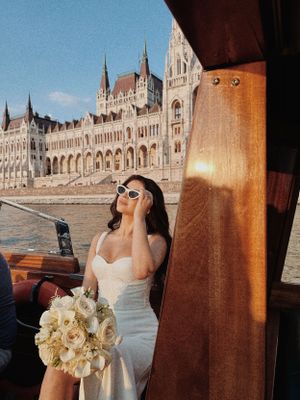 dunarama-boat-wedding-couple-on-danube-budapest-river-cruise-elopement-with-parliament-view.jpg