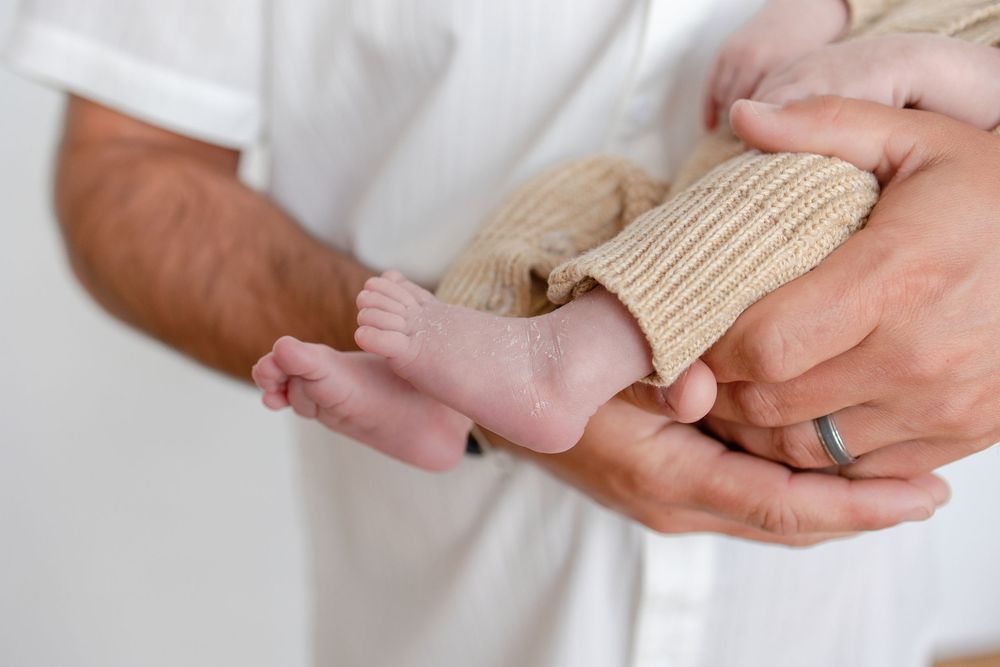 Kendall Kuss Photography Waukesha County family photographer. Newborn photos in Watertown WI natural light studio