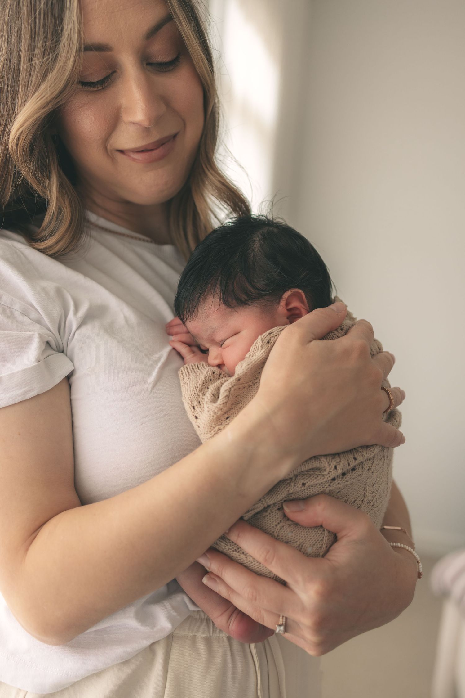 Geelong Lara Torquay Ocean Grove Barwon Heads newborn maternity pregnancy family motherhood couples photographer photography photoshoot
