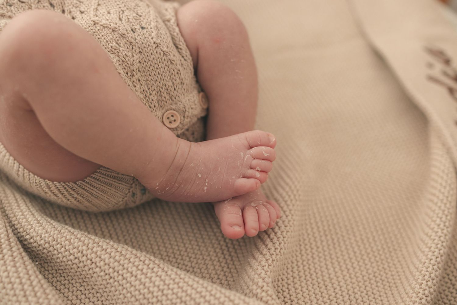 Geelong Lara Torquay Ocean Grove Barwon Heads newborn maternity pregnancy family motherhood couples photographer photography photoshoot
