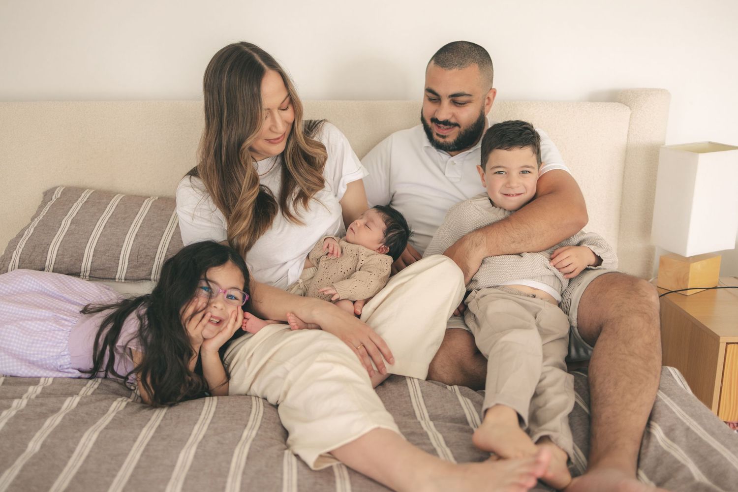 Geelong Lara Torquay Ocean Grove Barwon Heads newborn maternity pregnancy family motherhood couples photographer photography photoshoot